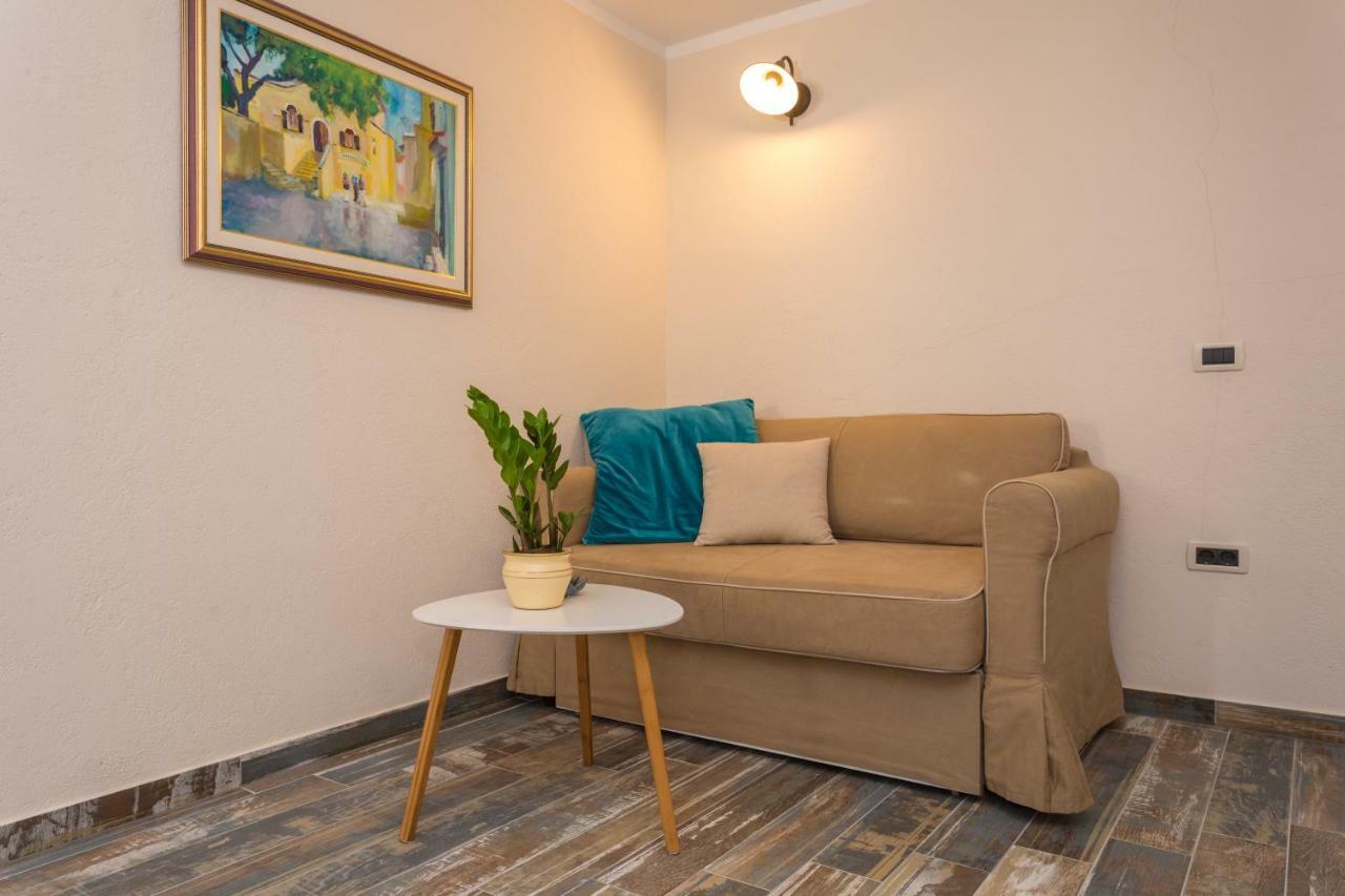 Apartment Piccolo バスカ エクステリア 写真