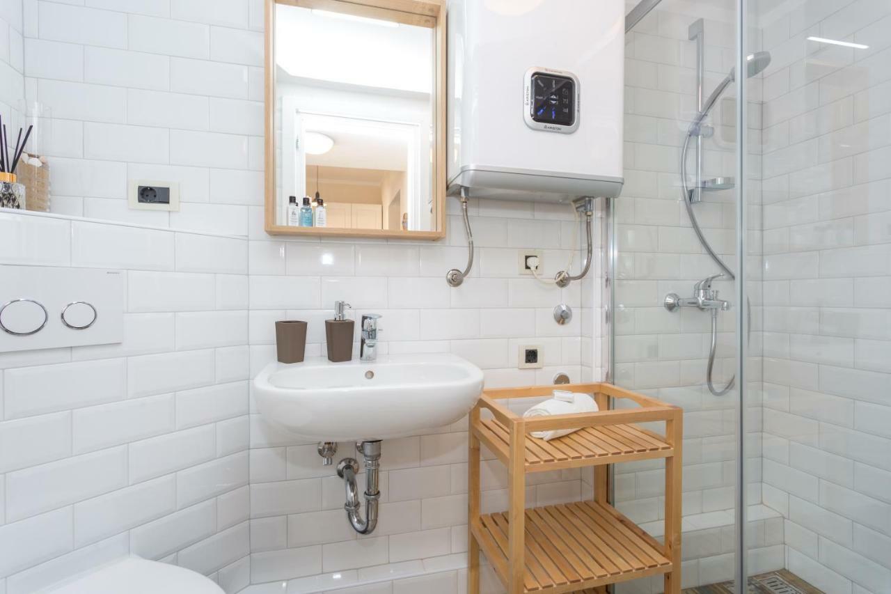 Apartment Piccolo バスカ エクステリア 写真