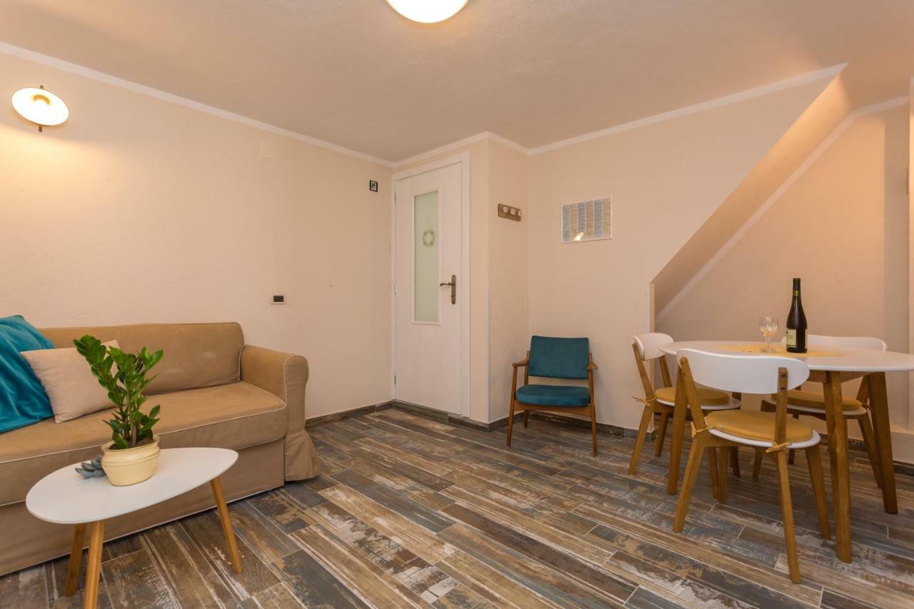 Apartment Piccolo バスカ エクステリア 写真